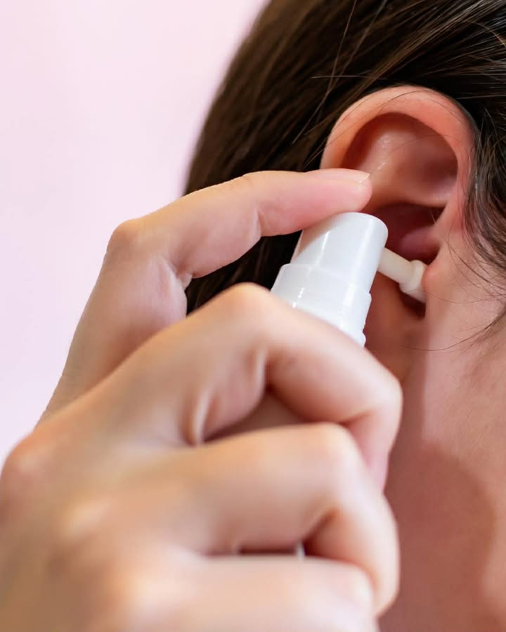 Ear diagram showing wax build-up